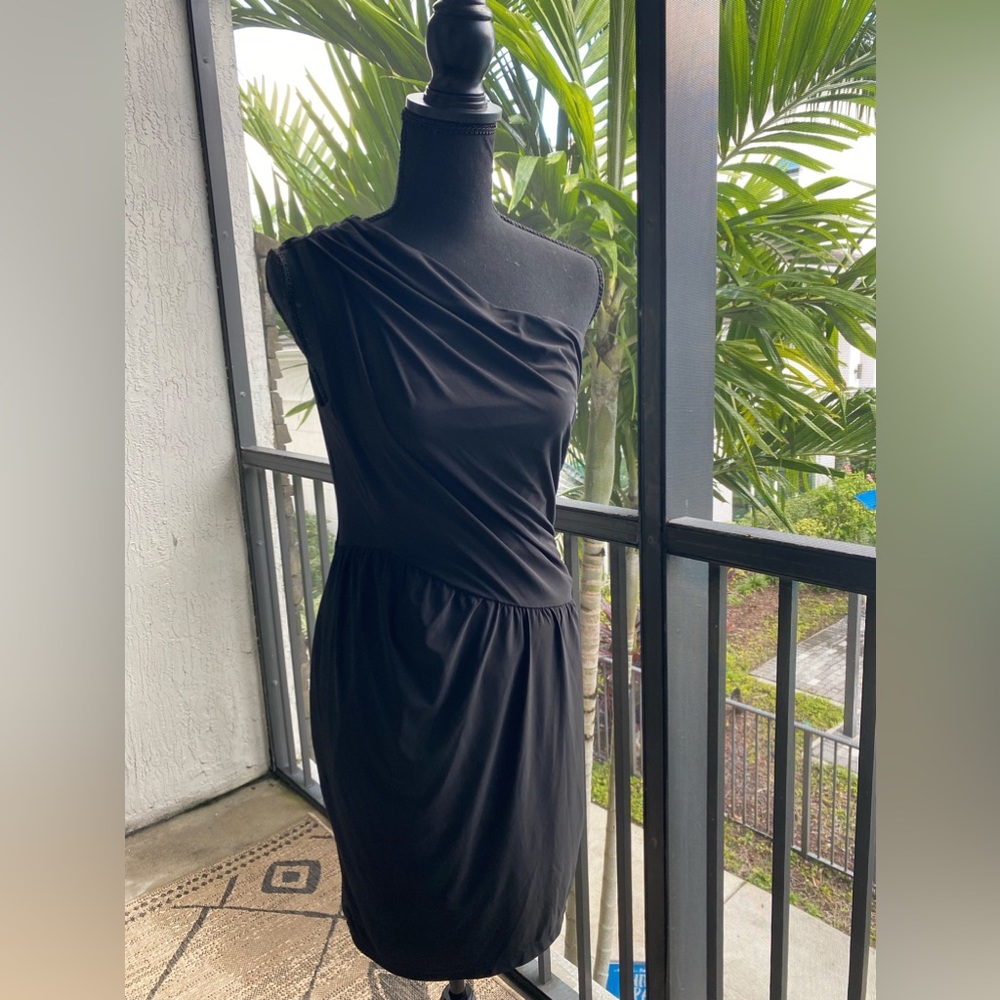 Limited black one shoulder cocktail dress
